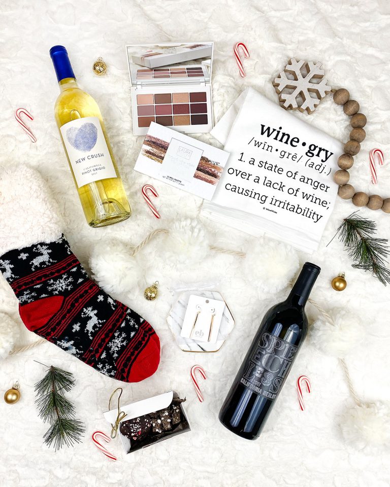 Cozy Up with these Hygge Gifts & Wine {Vine Oh! Subscription Box}